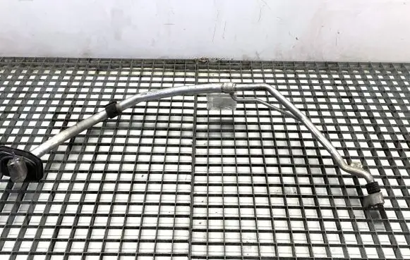 Audi A4 S4 B9 8W Air conditioning (A/C) pipe/hose 8W0816738