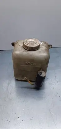 Microcar M.GO Windshield washer fluid reservoir/tank