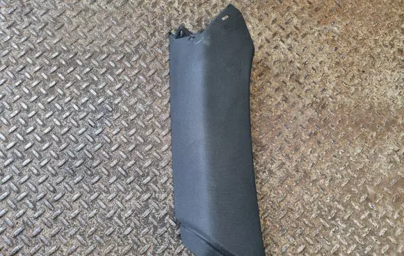 (C) pillar trim