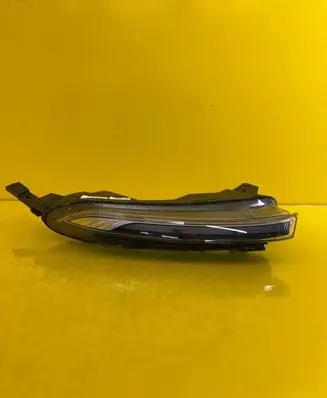 Hyundai Bayon Headlight/headlamp 92208Q0500