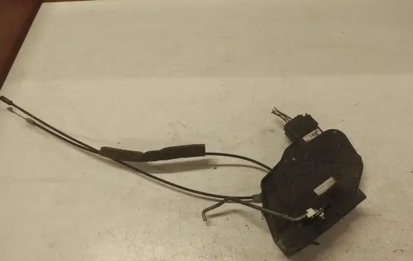 Mazda 3 I Front door lock 2400075
