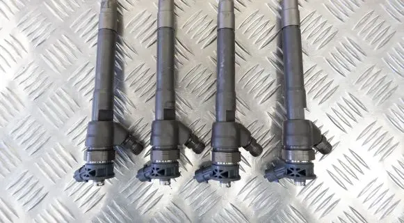 Nissan X-Trail T32 Fuel injectors set 0445110546
