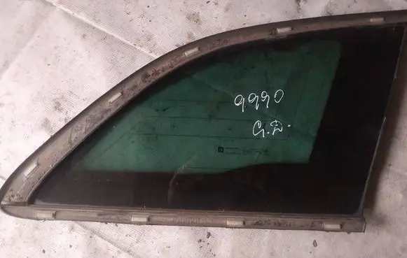 Opel Insignia A Rear side window