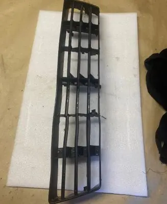 Audi A6 S6 C5 4B Front bumper lower grill 4B0807683F
