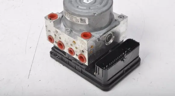 Seat Leon (5F) ABS Pump 5Q0614517EH