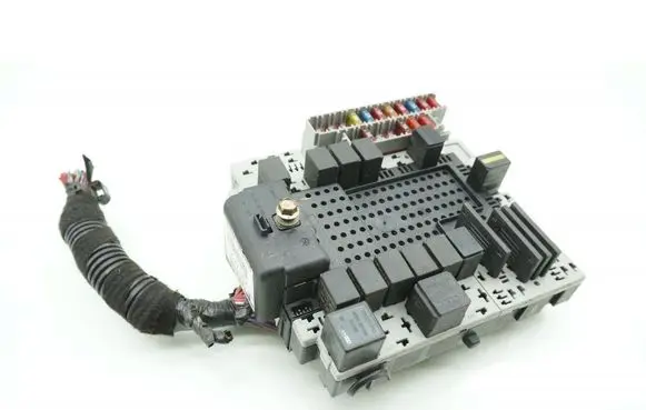 Volvo V70 Fuse box set 08696098