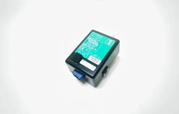 Toyota Auris 150 Door central lock control unit/module 8974002010
