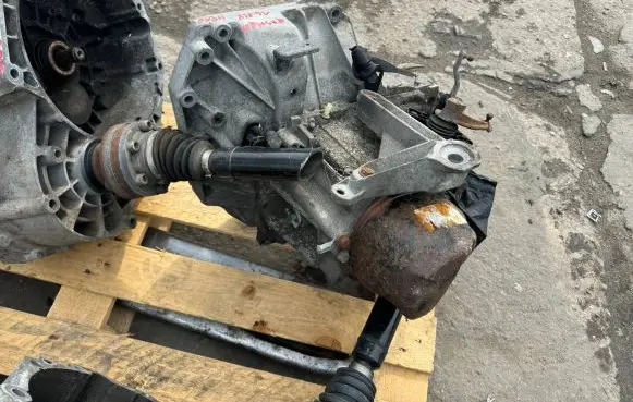 Nissan Qashqai+2 Manual 5 speed gearbox JRQ2SG