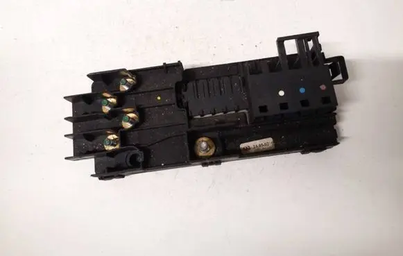 Mercedes-Benz E W211 Fuse box set 2115452301
