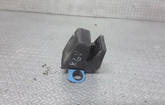 Loading door lock