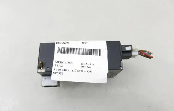 Mercedes-Benz A W176 Steering wheel lock A0999004101