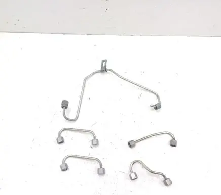 Jaguar XE Fuel injector supply line/pipe 