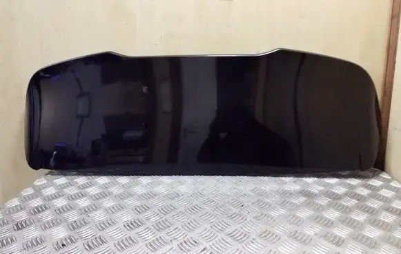 Volvo V40 Rear window tailgate spoiler 31253973
