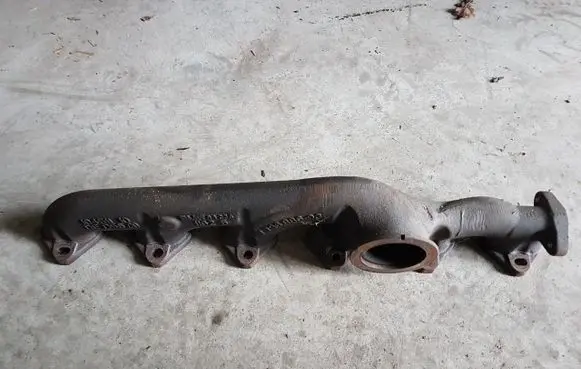 BMW X3 E83 Exhaust manifold 7796886