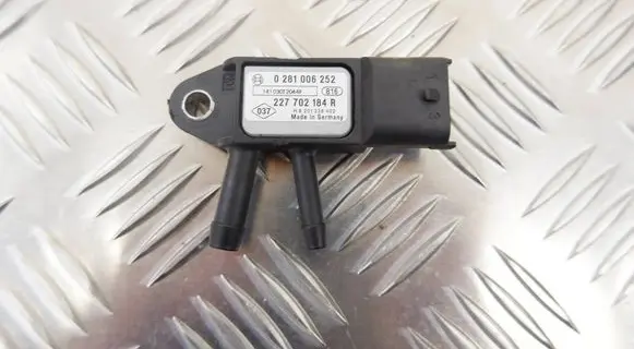 Nissan X-Trail T32 Exhaust gas pressure sensor 227702184R 0281006252