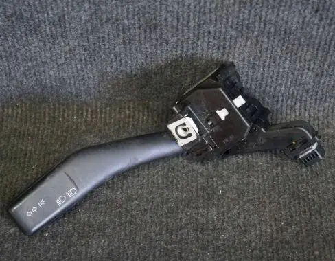 Volkswagen Golf VI Indicator stalk 1K0953513