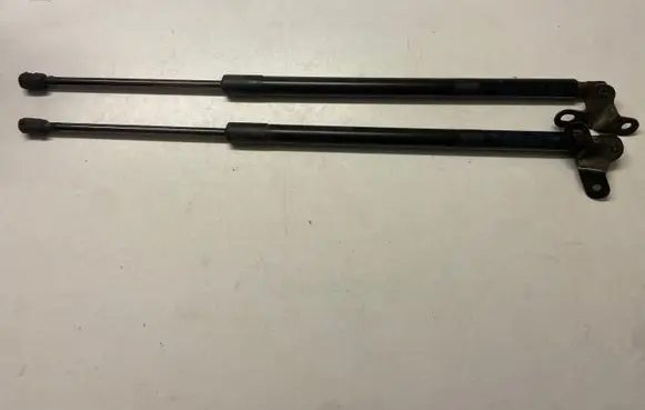 Jeep Cherokee Tailgate/trunk strut/damper 68103072AB 68103073AB