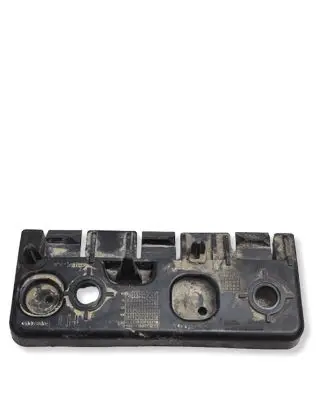 Volvo XC90 Fender mounting bracket 31378134