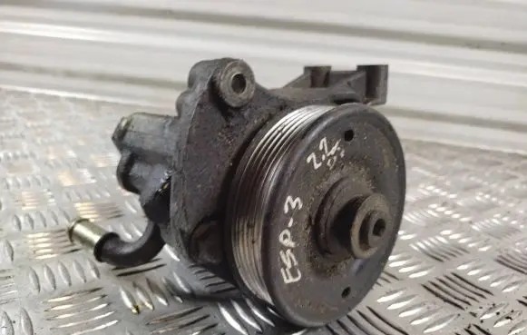 Renault Espace III Power steering pump