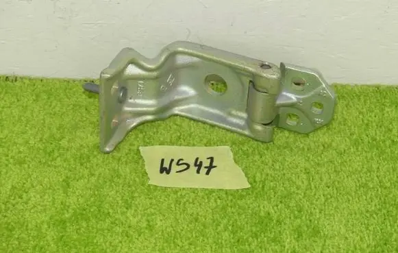 Renault Master III Loading door upper hinge 844000013R