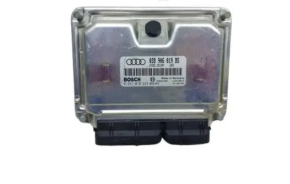 Audi A6 S6 C5 4B Engine control unit/module 038906019BS-KASACJ 038906019BS