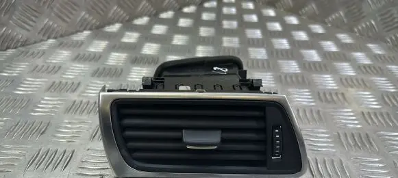 Audi A7 S7 4G Dashboard side air vent grill/cover trim 4G8820901