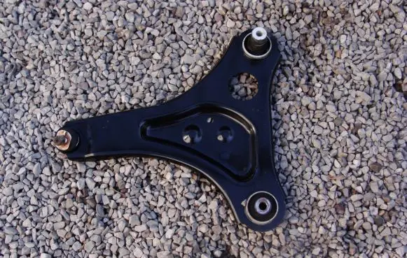 Renault Twingo III Front control arm G-2188R