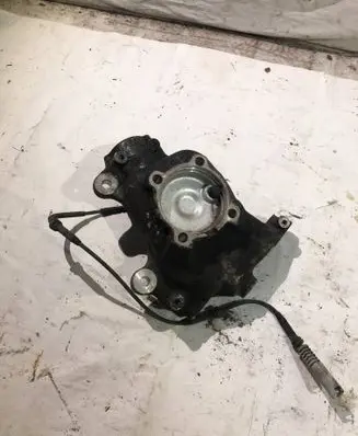 BMW 7 E65 E66 Front wheel hub 6753462