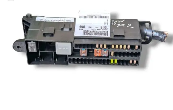 Ford Kuga II Fuse module CV4T-14014-BVF