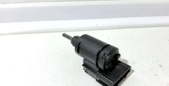 Audi A6 S6 C6 4F Brake pedal sensor switch 3B0945511C 19322010