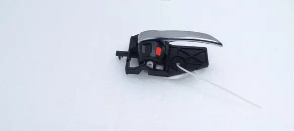 Suzuki SX4 S-Cross Rear door interior handle