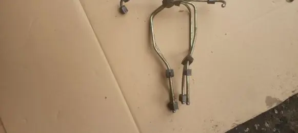 Ford Focus C-MAX Fuel line pipe 