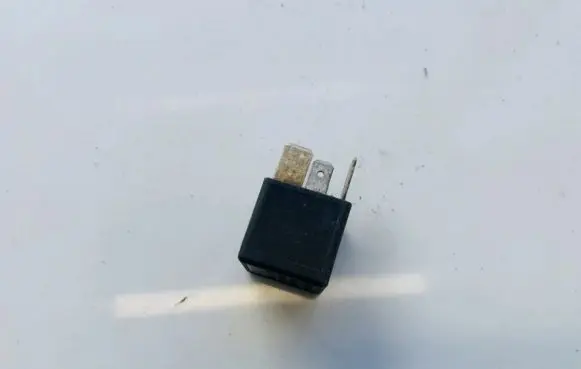 Ford Sierra Other relay 83bg14n089ca v23134-j4-x37