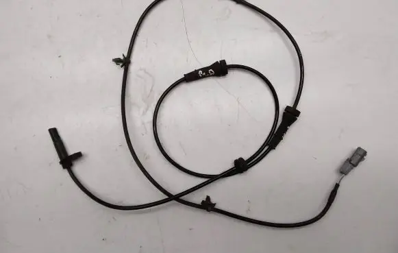 Nissan Juke I F15 ABS brake wheel speed sensor 479101KAOA