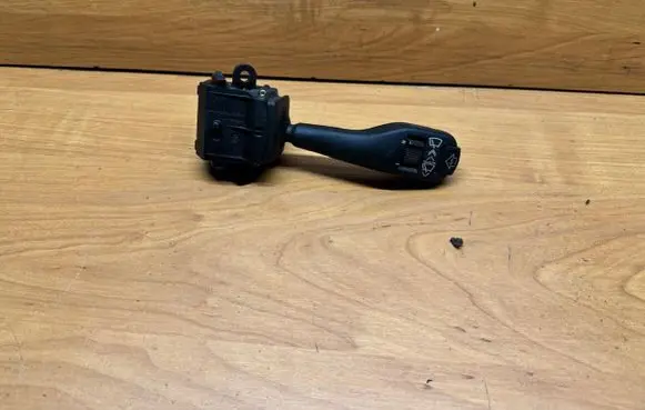 BMW 5 E39 Wiper control stalk 8375407 01204010