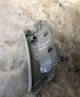 Skoda Scala (D)pillar trim (top) 657867288