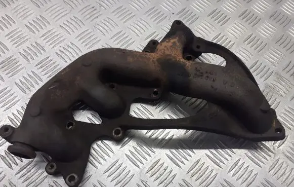 Mercedes-Benz Vaneo W414 Exhaust manifold 6581420201
