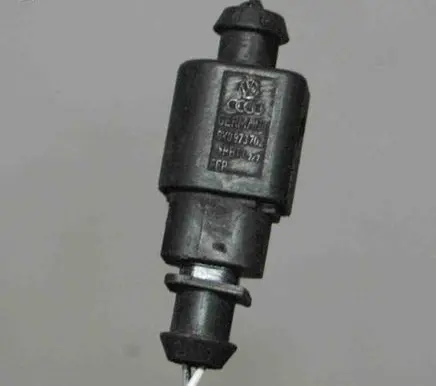 Volkswagen PASSAT B7 Oil temperature sensor 03L906088BD