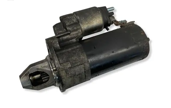 Mercedes-Benz E W211 Starter motor A0061514401