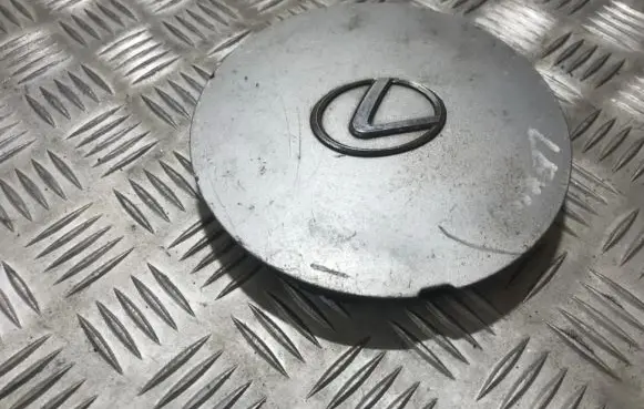 Lexus GS 300 400 430 Original wheel cap 8446