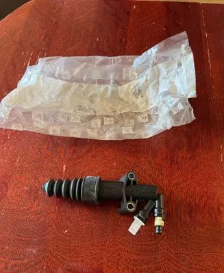 Peugeot 207 Clutch slave cylinder 9683039580