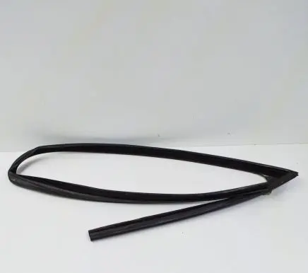 BMW 5 F10 F11 Rubber seal front coupe door 7182273