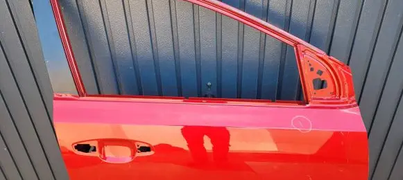 KIA Sportage Front door 