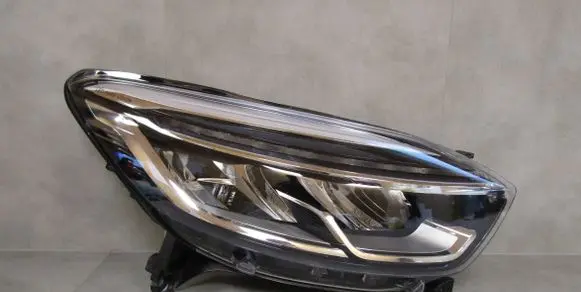 Renault Captur Headlight/headlamp 260107244R 01297706 0129770600205312