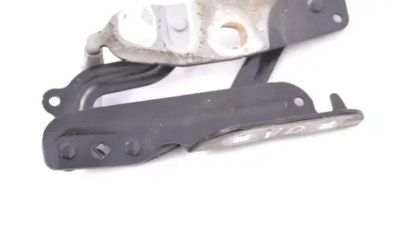 Ford Fiesta Engine bonnet/hood hinges 8A6116800AD