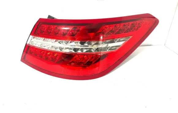 Mercedes-Benz E C207 W207 Rear/tail lights A2079060258R