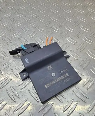 Audi A6 S6 C6 4F Gateway control module 4F0907468D 8006TF7MNL 4F0910468A