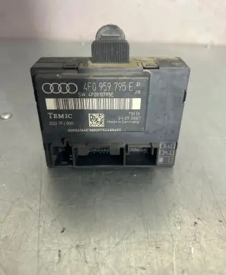 Audi A6 S6 C6 4F Door control unit/module 4F0959795E 24052007 4F0910795E