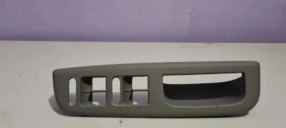Ford Galaxy Front door window switch trim YM2114B263 1139726