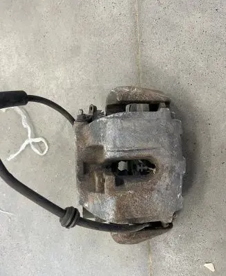 Mercedes-Benz R W251 Front brake caliper